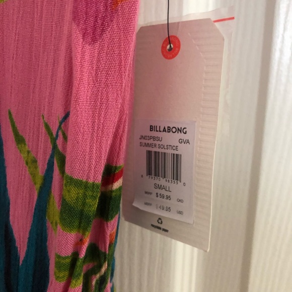 Floral romper - NEVER WORN - Picture 5 of 5